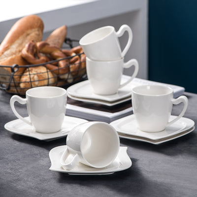 White porcelain dinnerware set